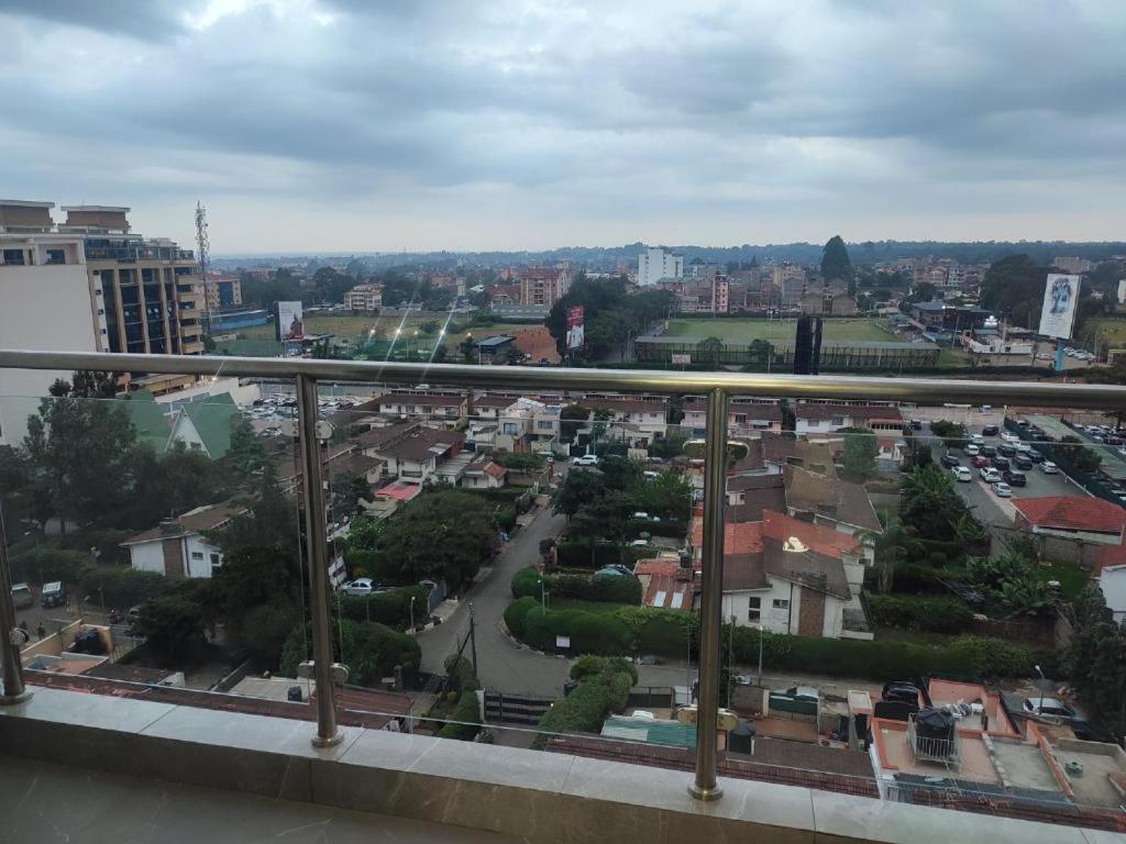 Stayrest Safari Tours New 3 Bedroom Apartments In Kilimani Nairobi With Rooftop Pool Экстерьер фото